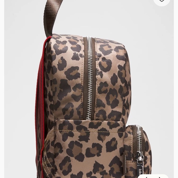 NWT - Lululemon Everywhere Backpack Mini 4L Metal Hardware - Picture 4 of 14